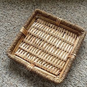 Flat basket